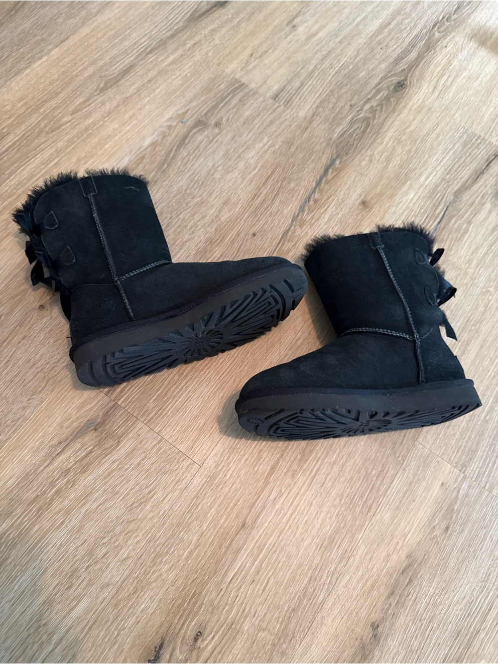 Ugg boots with bows